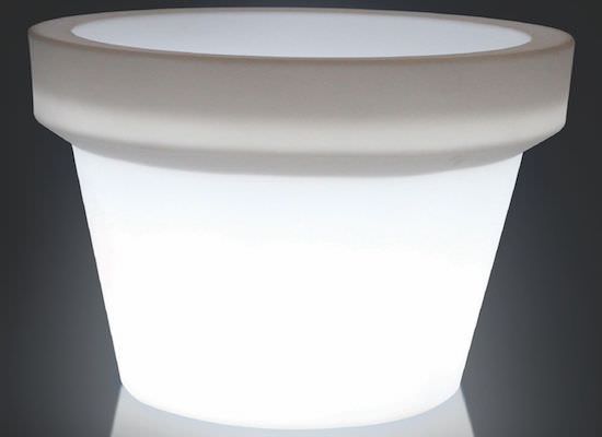 vasos maxi iluminados para interiores e exteriores
